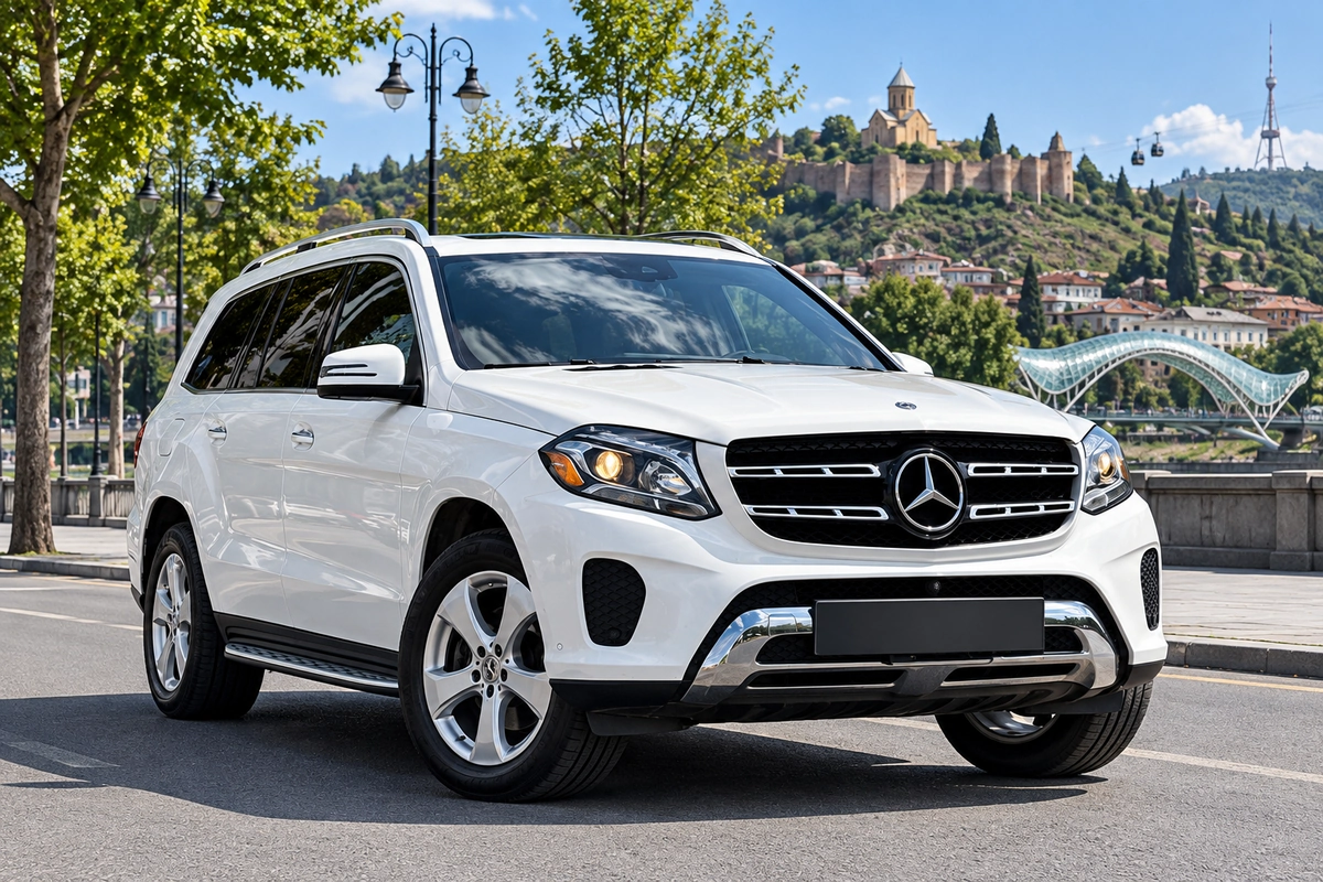 Mercedes-Benz GLS 450 4MATIC on a city street