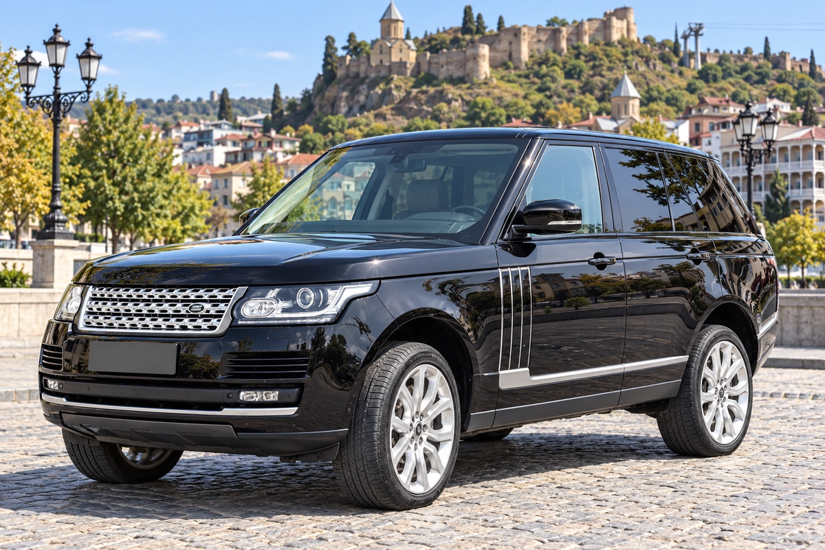 Range Rover Vogue Autobiography Diesel on a city street